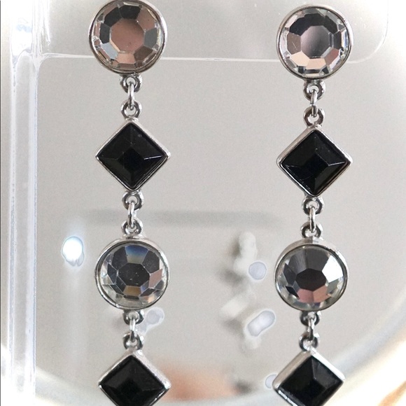 Ben-Amun Czech Crystal Drop Earrings - Picture 5 of 7